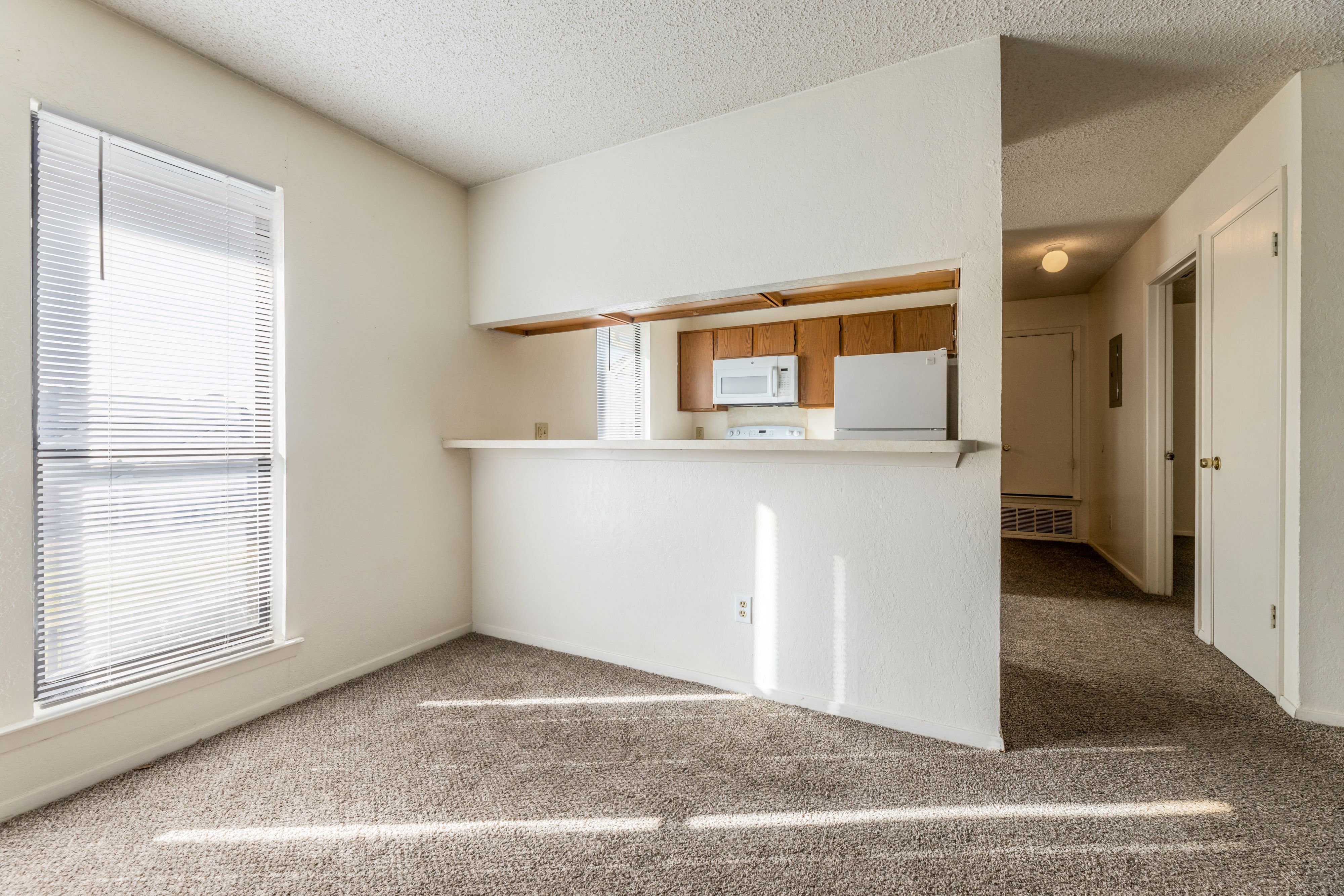 The Willows Apartments, Ennis