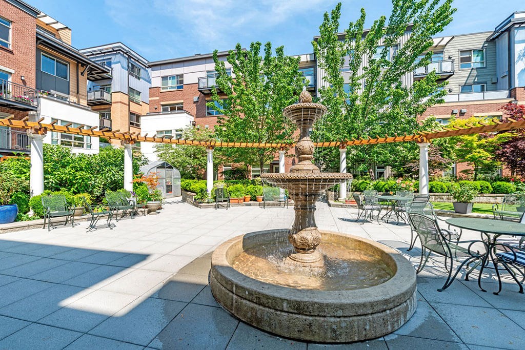 Beautiful Courtyard at The Corydon, Seattle