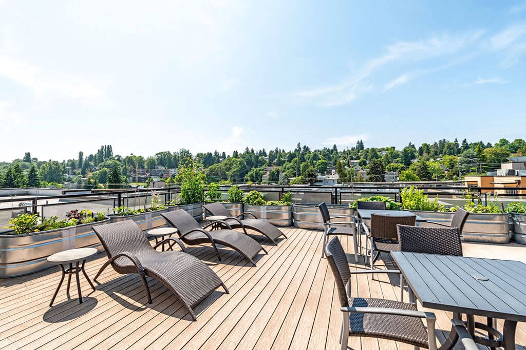 Spacious Rooftop Deck at The Corydon, Washington