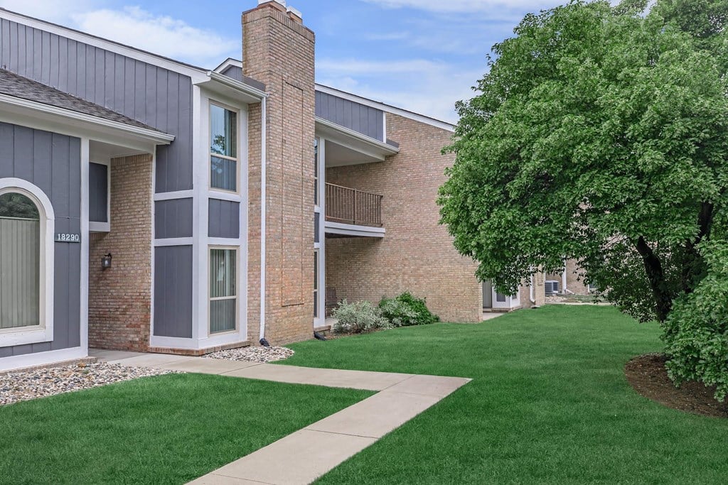 our apartments have a spacious yard and green grass