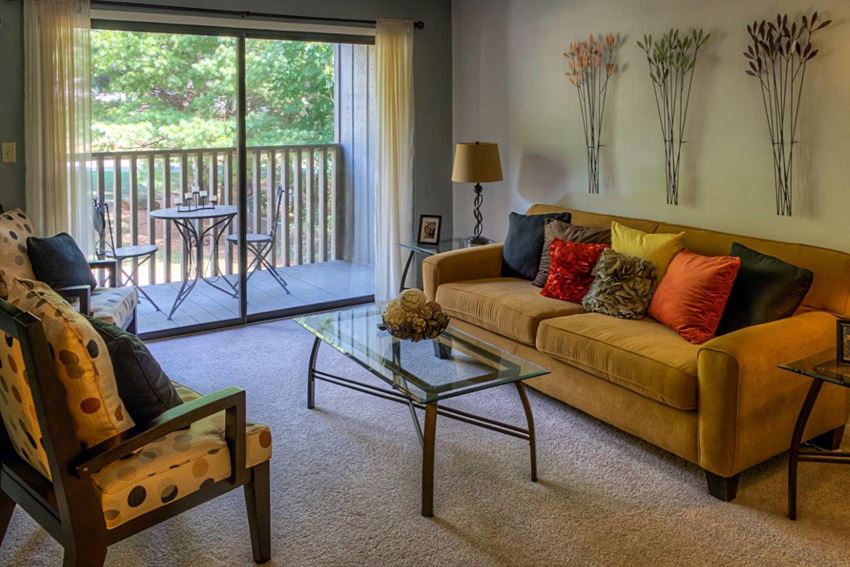1400 - A Weeping Willow Dr 1-3 Beds Apartment for Rent - Photo Gallery 1
