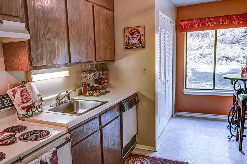 1400 - A Weeping Willow Dr 1-3 Beds Apartment for Rent - Photo Gallery
