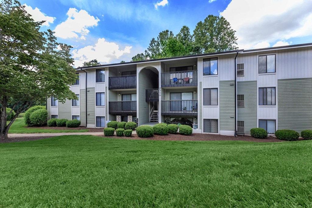 our apartments have a spacious courtyard with green grass