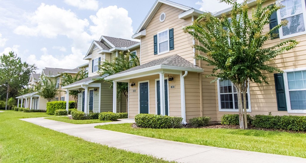 Unique Apartments in Orange City, FL