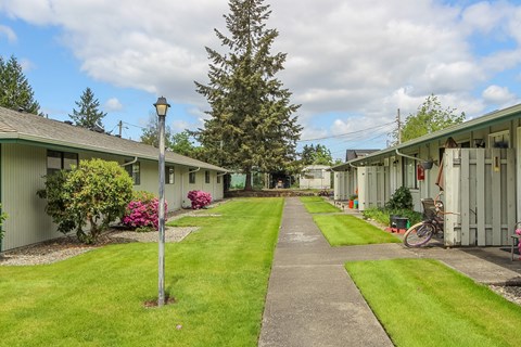 13862 10Th Avenue South 1 Apartment for Rent