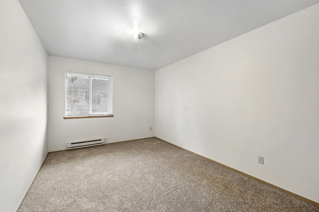 Candlewood Apartment Home