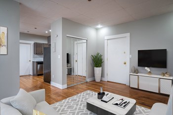 The Eaton_One Bedroom - Photo Gallery 6