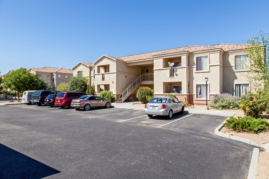 AspenRidge_Photo_Parking