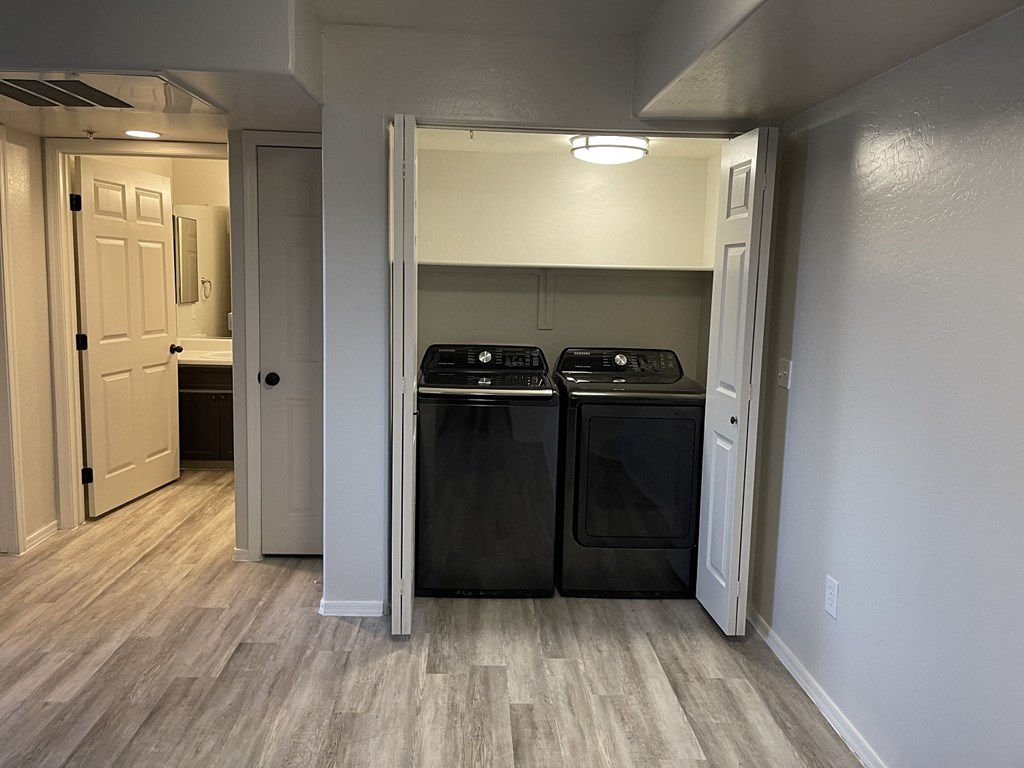 Aspen Ridge Washer/Dryer