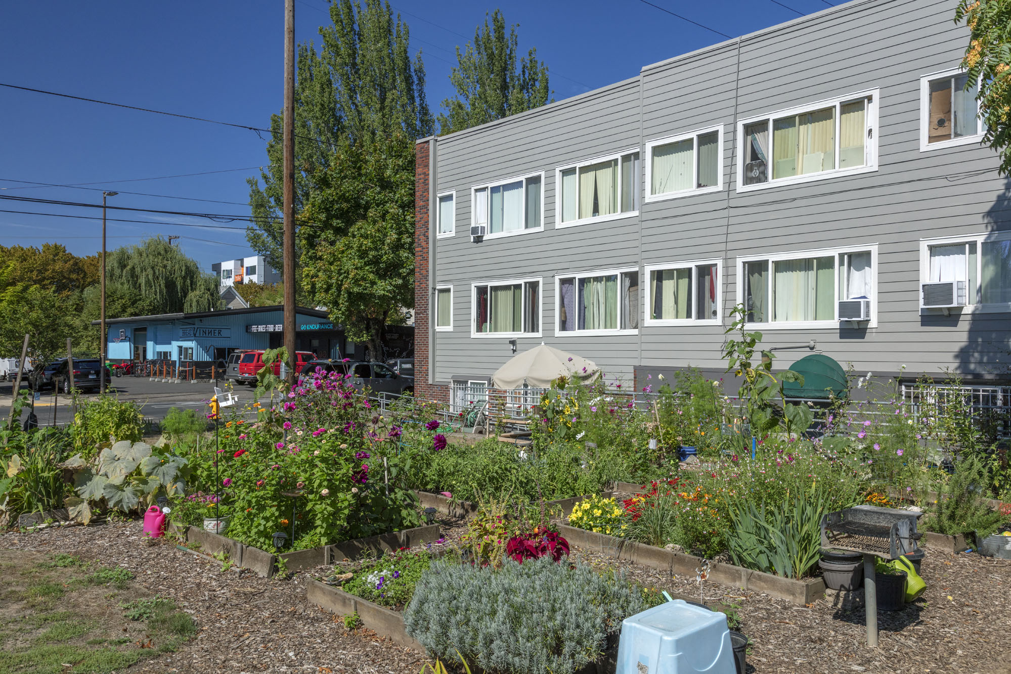 Barbara Maher Apartments 2322 North Williams Portland Or Rentcafe