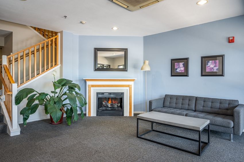Terrace at Mount Scott_Lobby - Photo Gallery