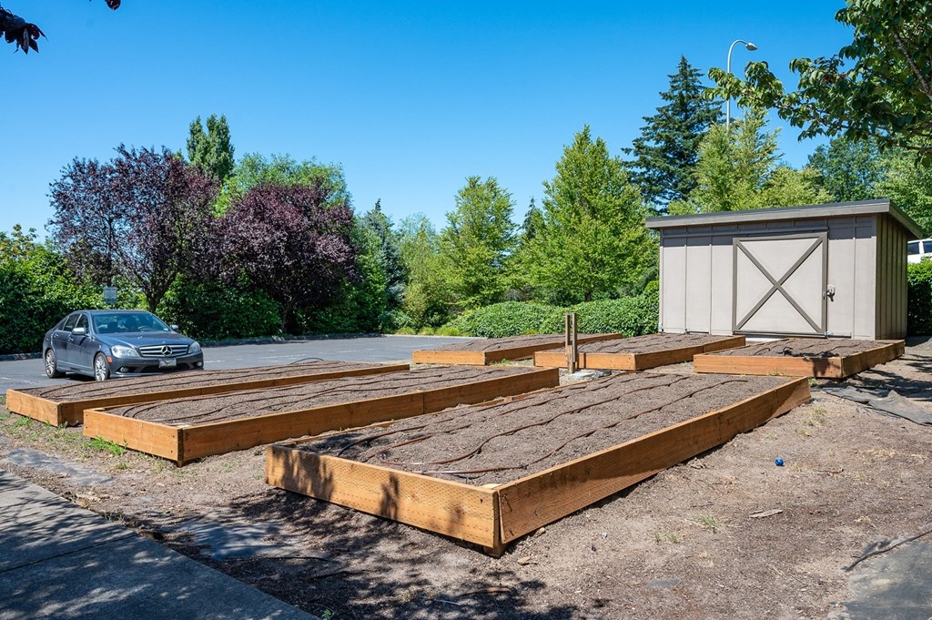 Terrace at Mount Scott_Community Garden