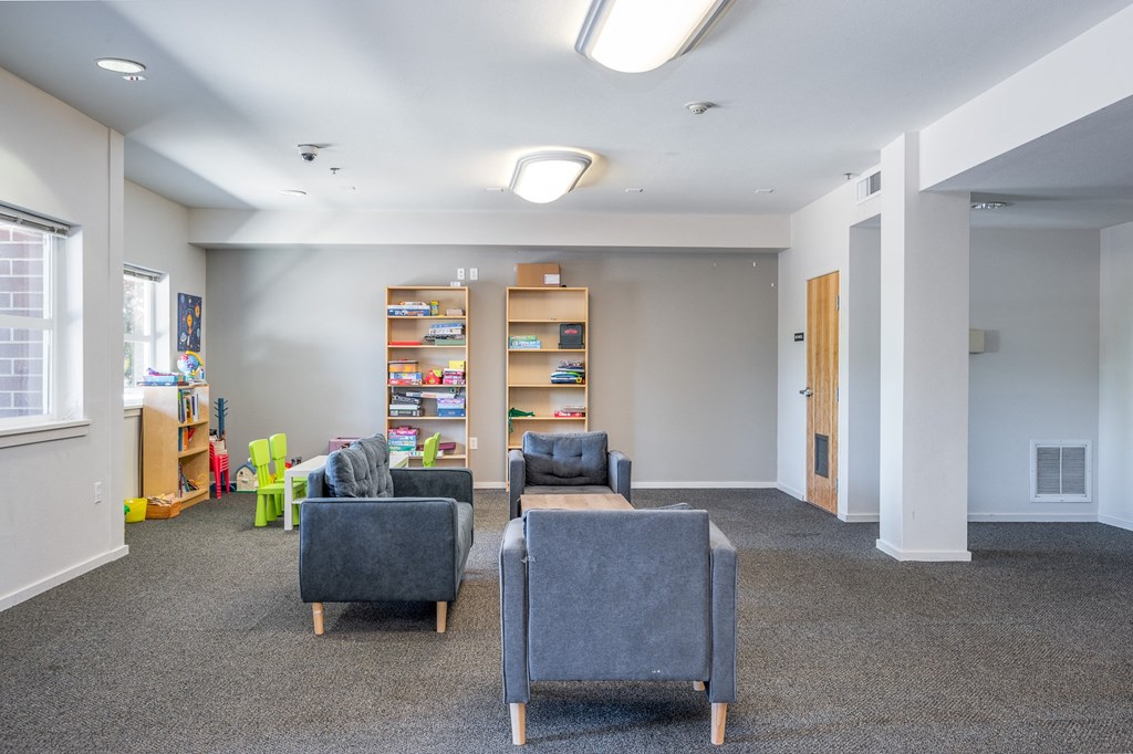 Terrace at Mount Scott_Community Space