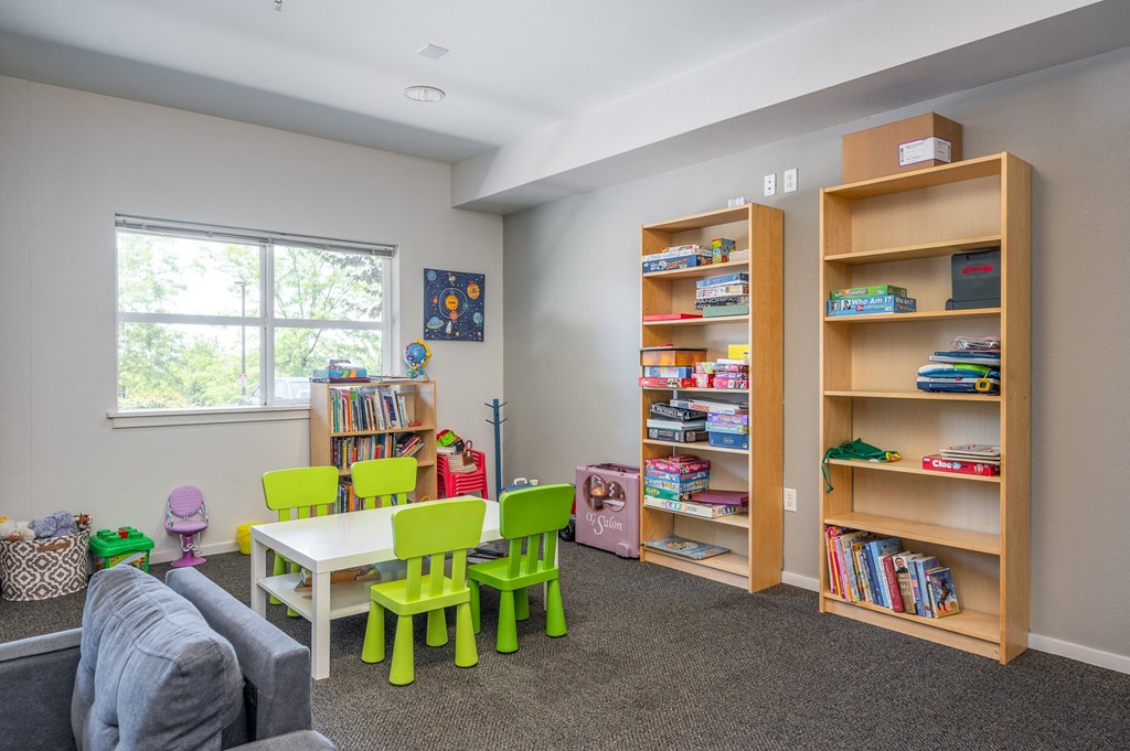 Terrace at Mount Scott_Community Space