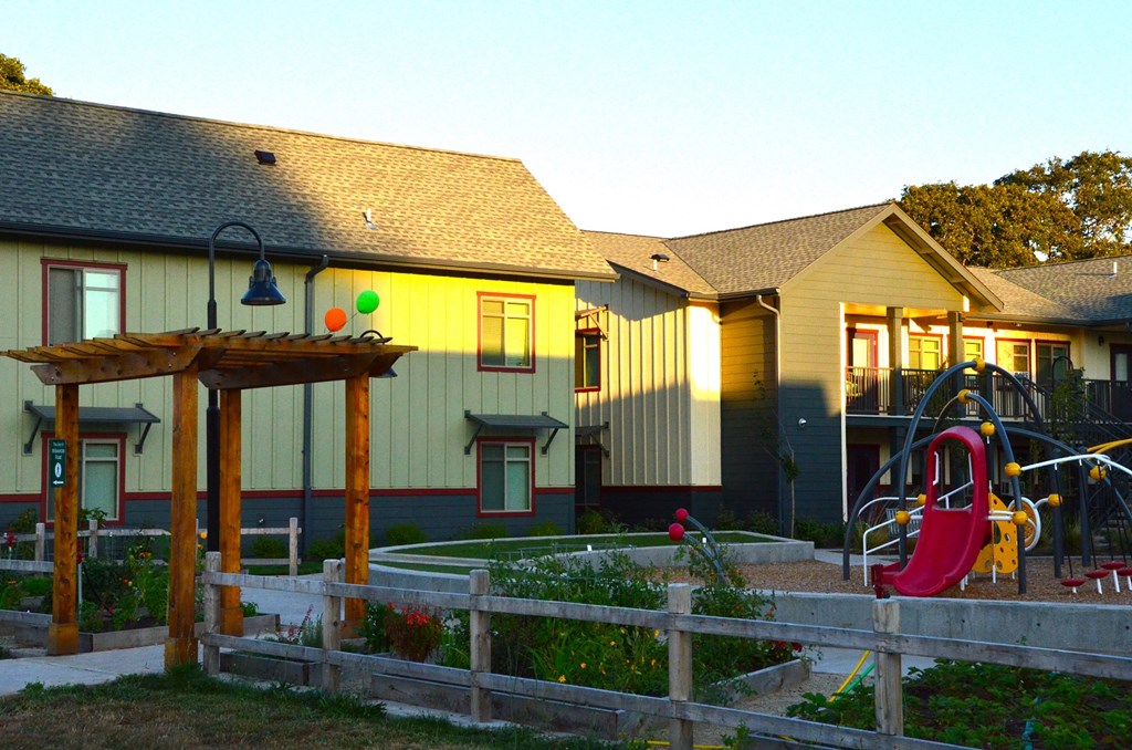 Willakenzie Crossing_Exterior