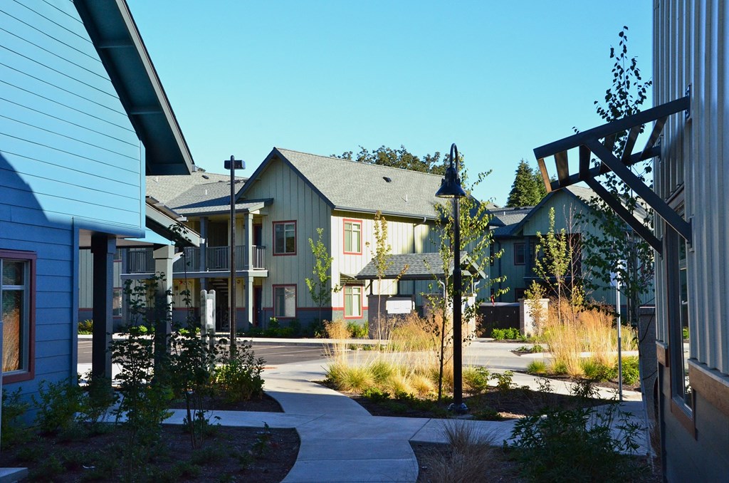 Willakenzie Crossing_Exterior