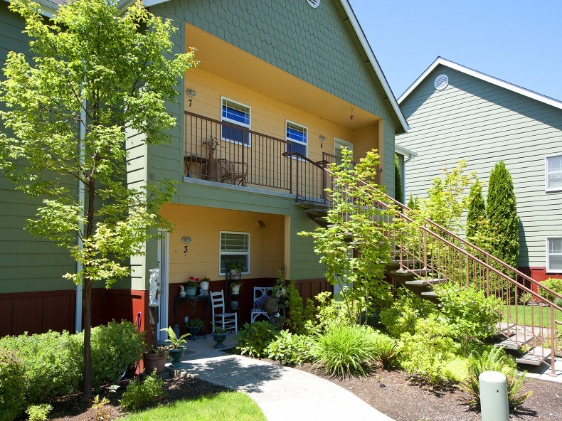 Apple Orchard_Exterior