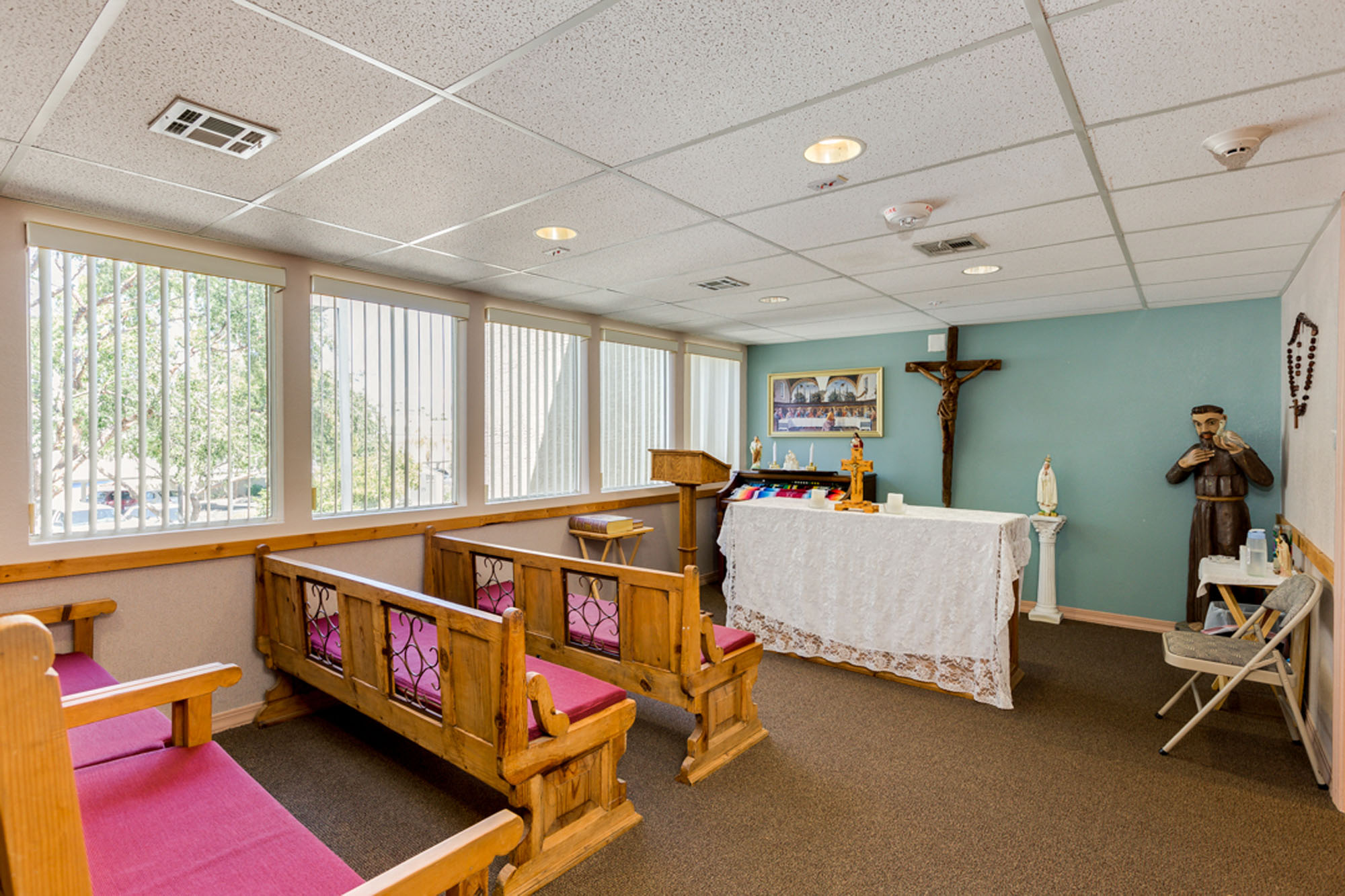 DiscoveryPoint_Photo_Church