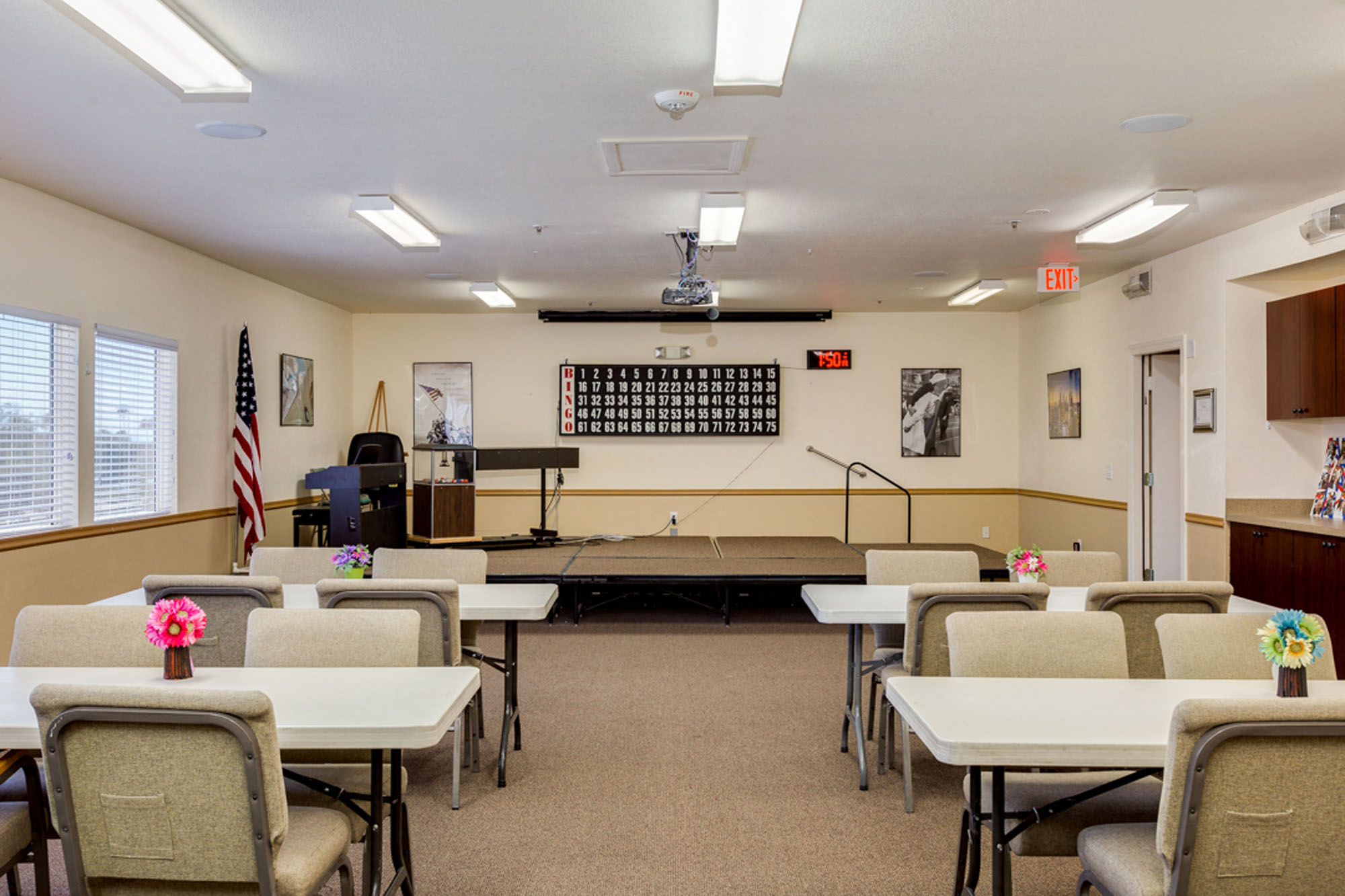 DiscoveryPoint_Photo_Stage