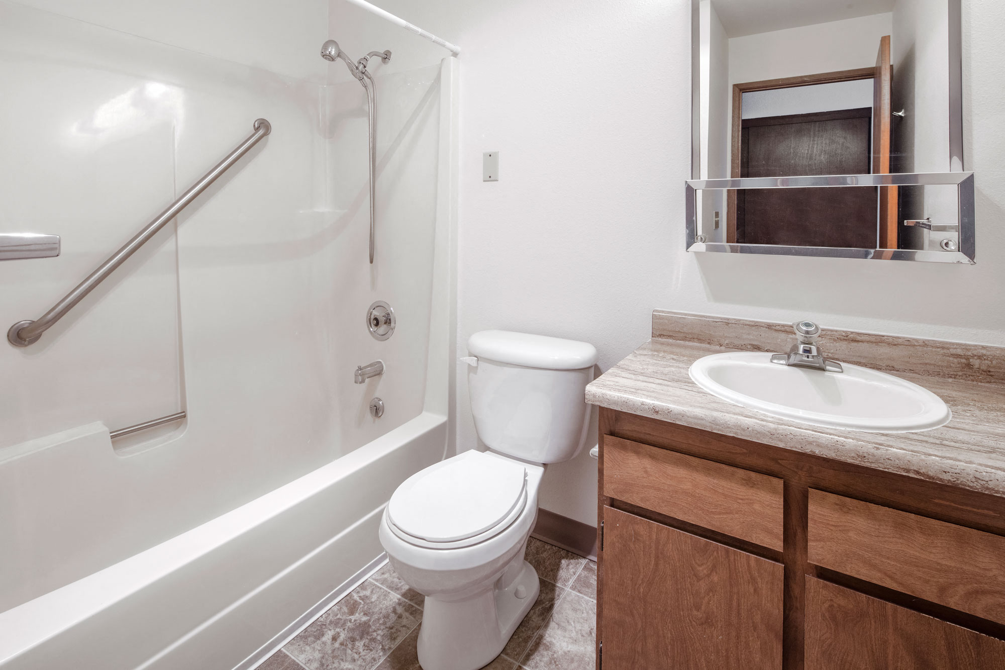 EastFairTerrace_Photo_Bathroom