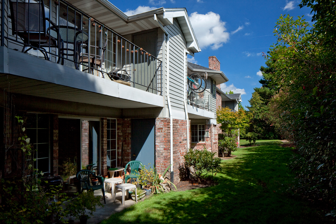 FirGrove_Photo_PatioBalcony