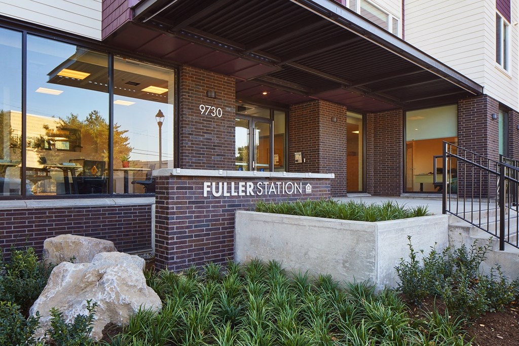 Fuller Station_Exterior