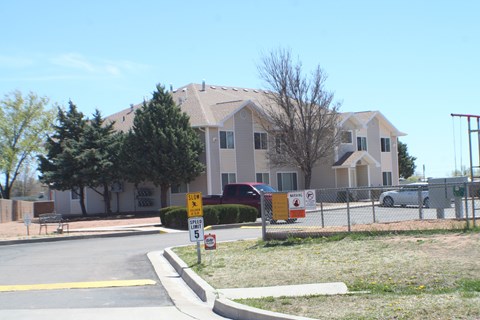 109 Court Lane 2-3 Beds Apartment for Rent