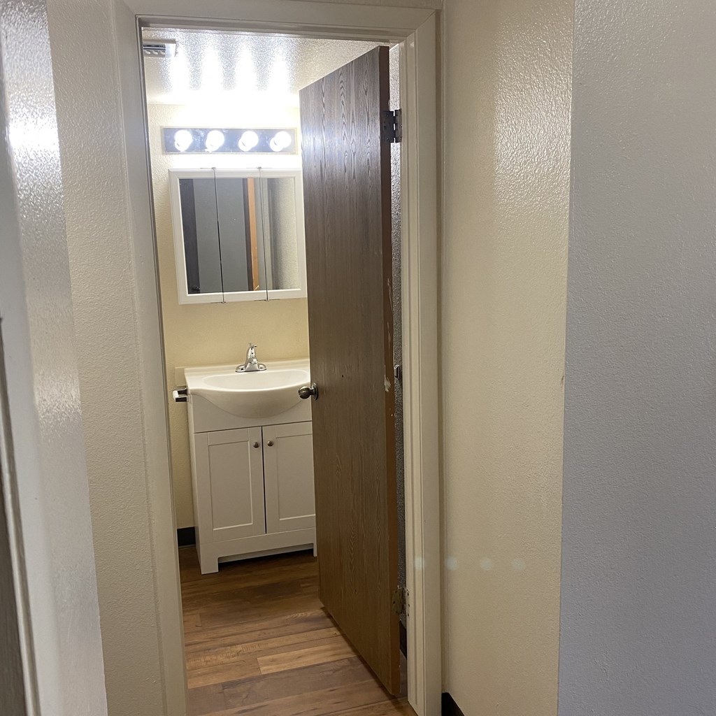 Vah-ki Court 1 Bedroom