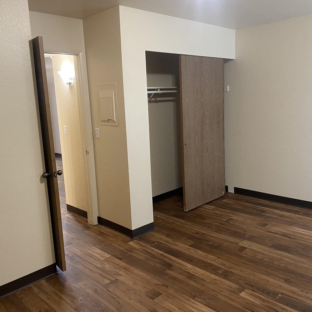 Vah-ki Court 1 Bedroom