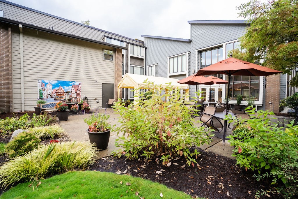 Creekside Village_ Exterior