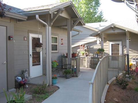 304 S. Clark Road 1-2 Beds Apartment for Rent
