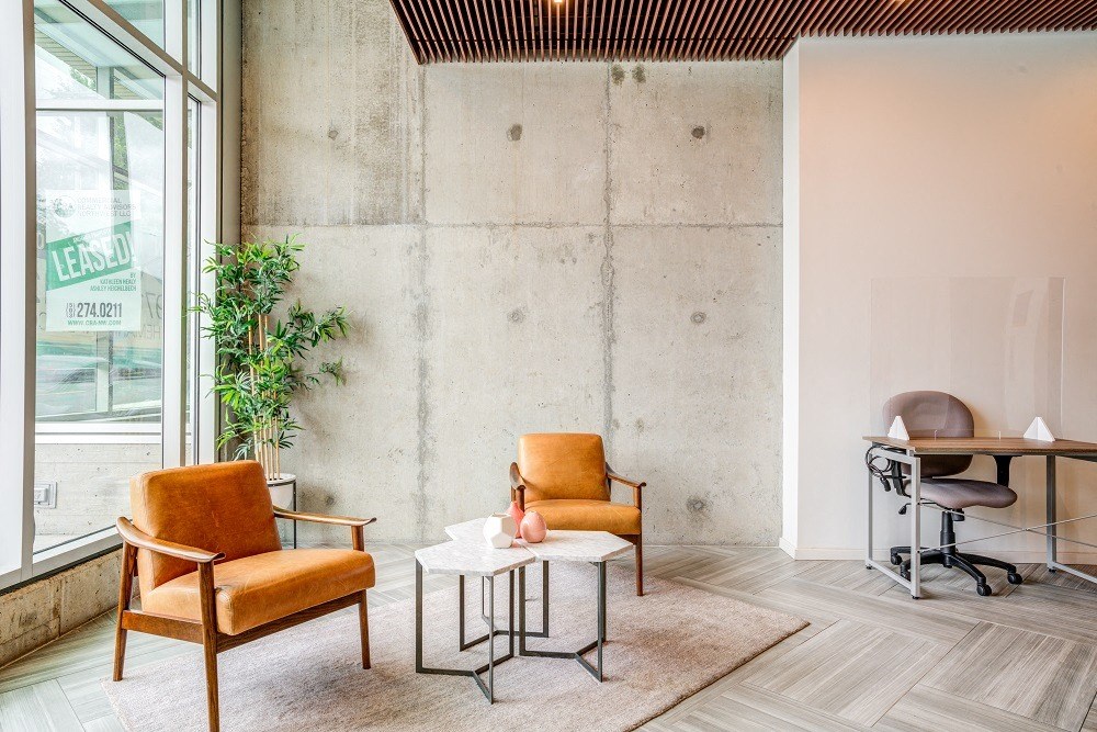 The Marilyn_The Lobby