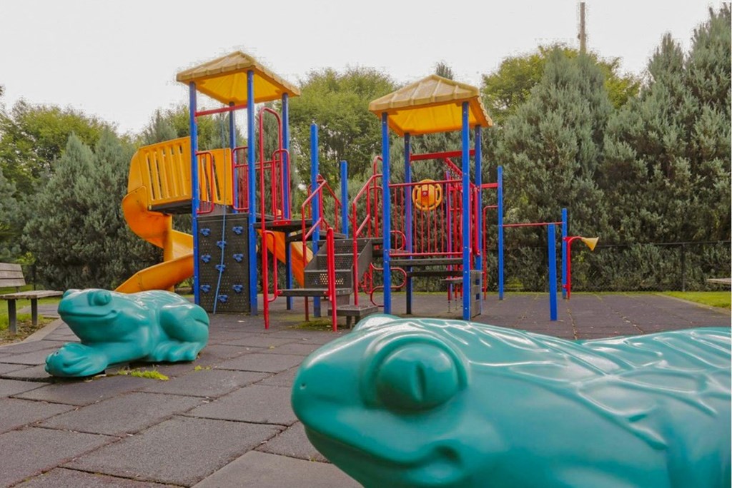 Troutdale Terrace Exterior