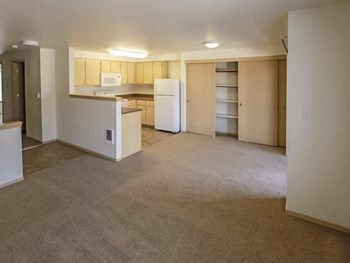 Troutdale Terrace Apartment Homes - Photo Gallery 18