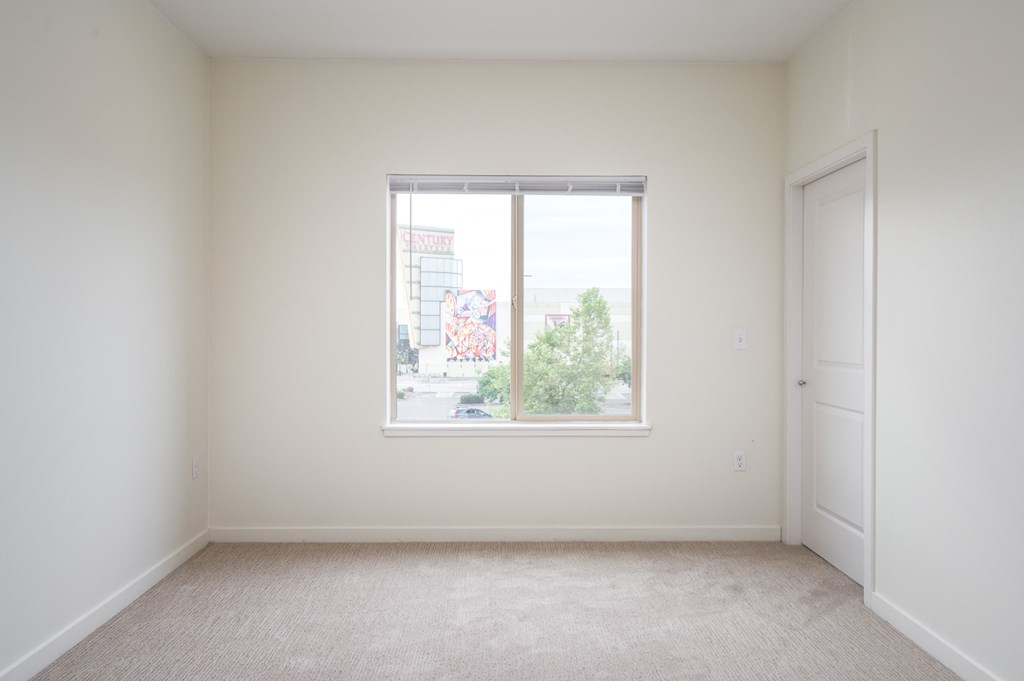 Town Center Station Apartments