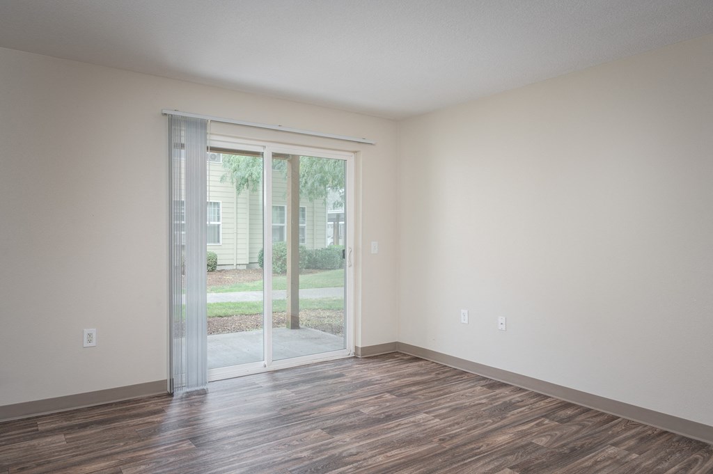 Suzann Plaza 2 Bed x 2 Bath