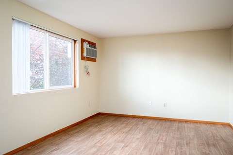 Sunrise Estates 2-Bedroom Home