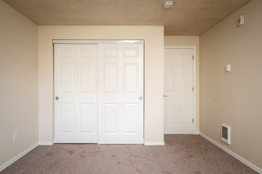 Oak Creek_One-Bedroom Home