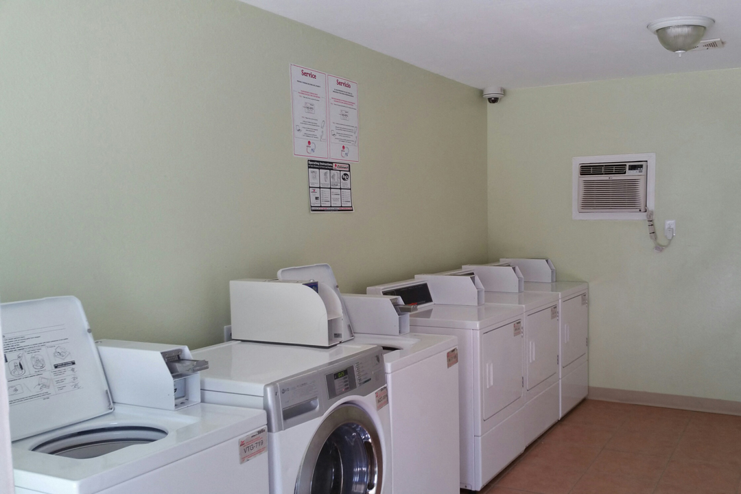 Vah-ki Court Laundry room