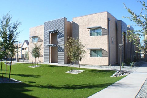 454 E. Roeser Road Studio-2 Beds Apartment for Rent