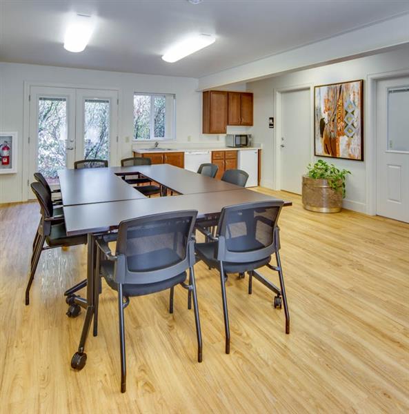 VillageEast_Photo_CommunityRoom