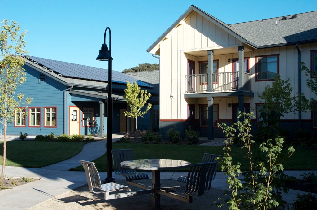 Willakenzie Crossing_Exterior