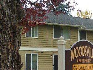 Woodsvilla Side Sign - Photo Gallery 4
