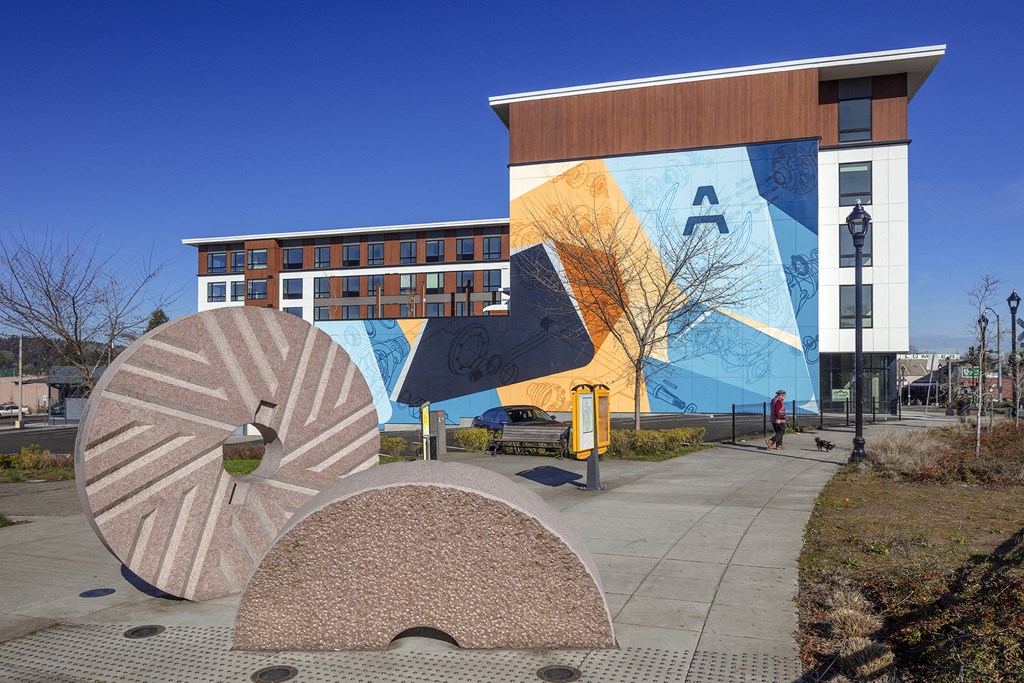 Axletree Apartments_Mural