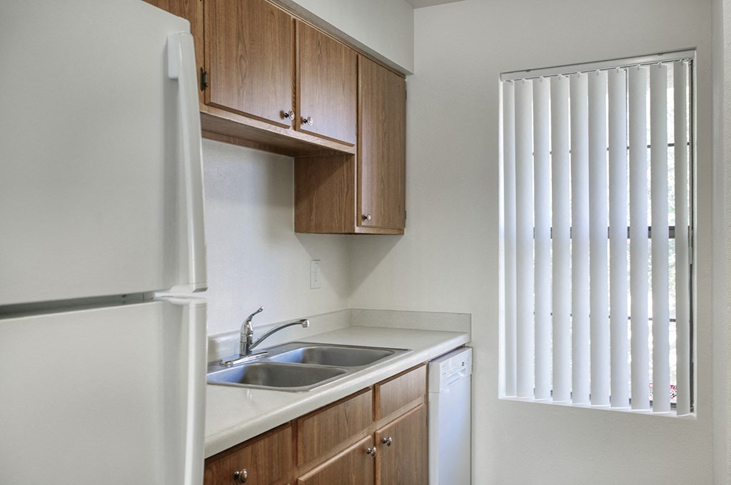 Coronado Glen Apartment Home