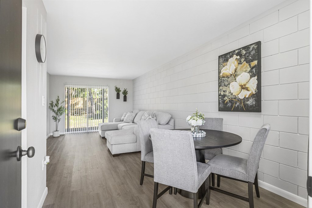 living/dining room combination