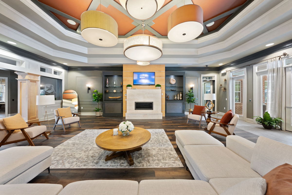 Fenwyck Manor Apartments is a similar property to Greenbrier Woods Apartments I located in Chesapeake