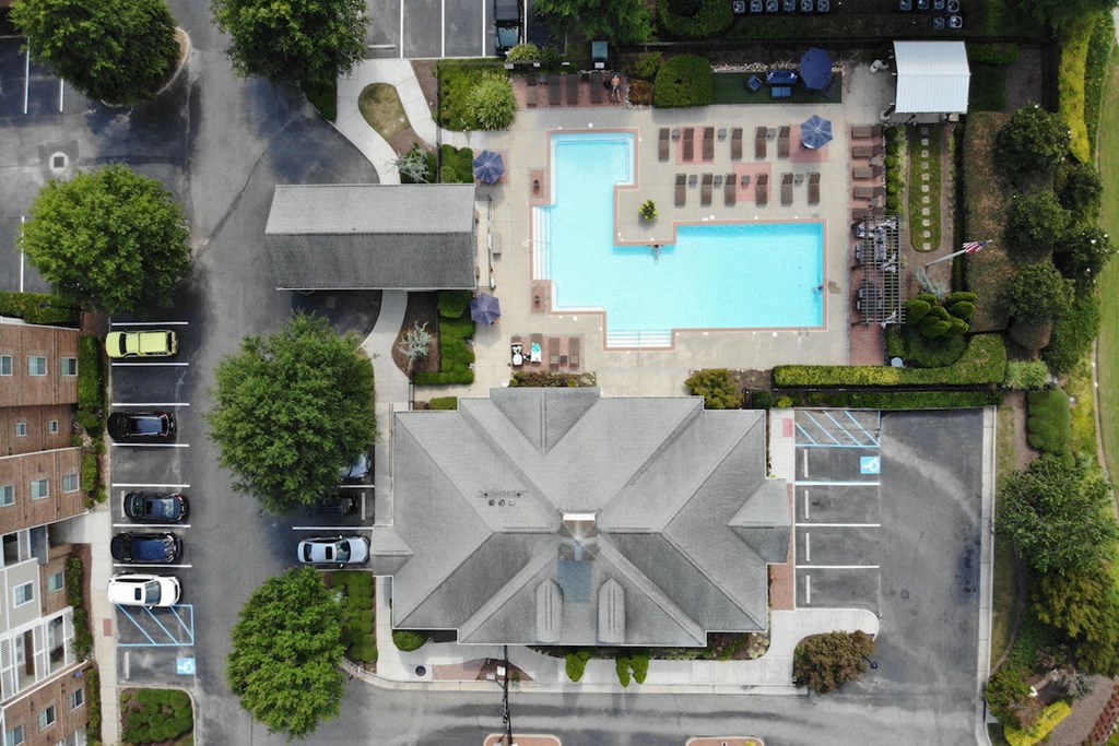 aerial view of the clubhouse, swimming pool, and sundeck at Centerville Manor