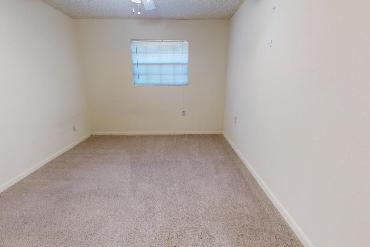 Aspen Run And Aspen Run II Apartments is a similar property to College Town Student Apartments located in Tallahassee