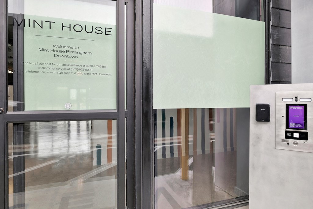 dedicated delivery drop off doors at Citizen Birmingham